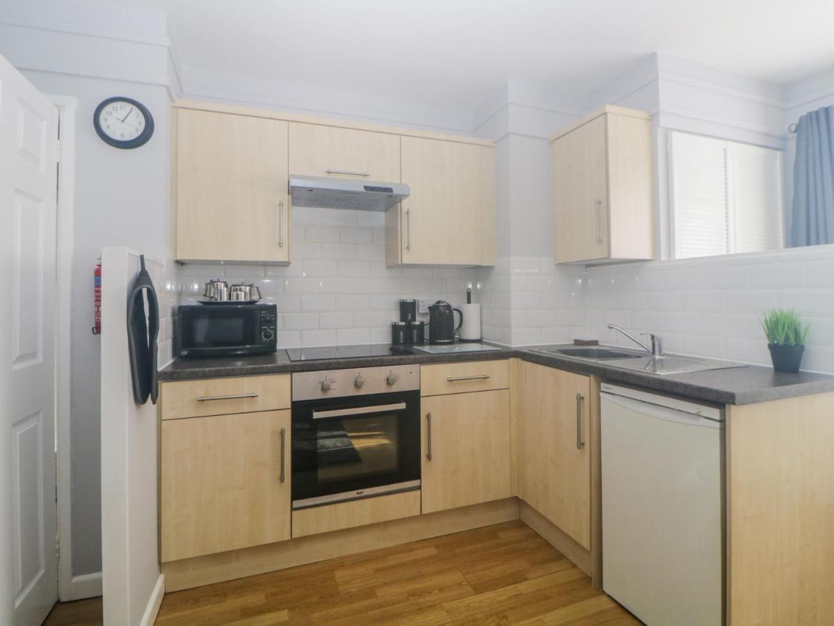 Devon Seaside Apartment Пейнтон Экстерьер фото