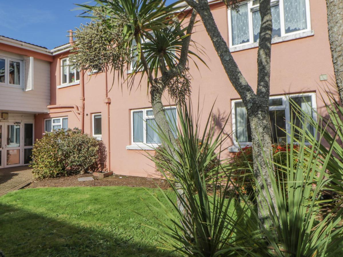 Devon Seaside Apartment Пейнтон Экстерьер фото